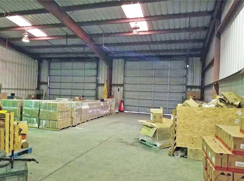 More Photos Of 1 Carnival St, Pardeesville Warehouse For Lease