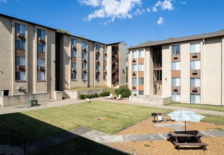 More Photos Of , Carbondale Multifamily For Sale