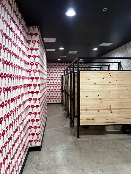 More Photos Of 5308 W Plano Pky, Plano Office For Sale