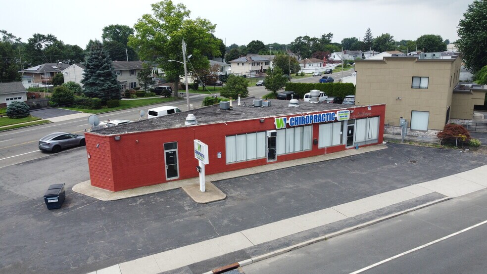 Primary Photo Of 900 Rt-109, West Babylon Storefront Retail Office For Sale