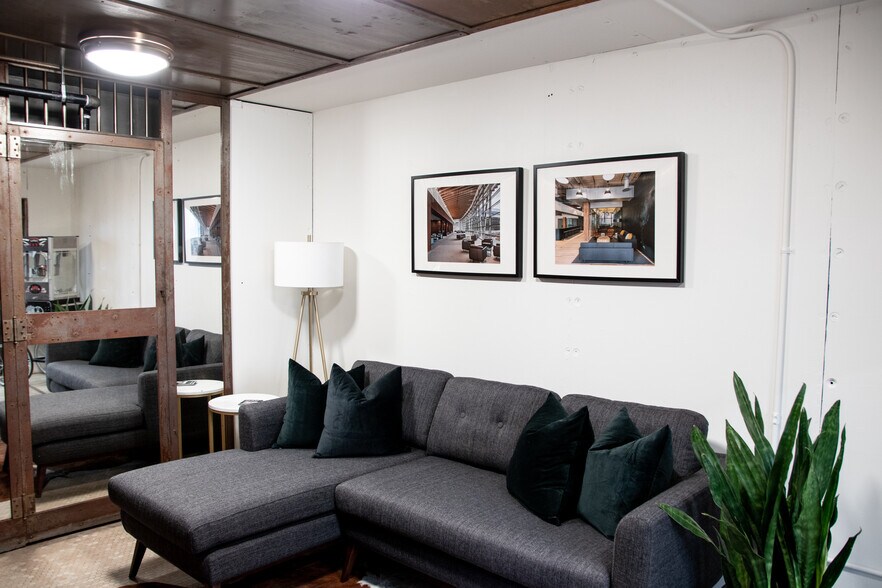 More Photos Of 201 S Broadway Ave, Albert Lea Loft Creative Space For Lease