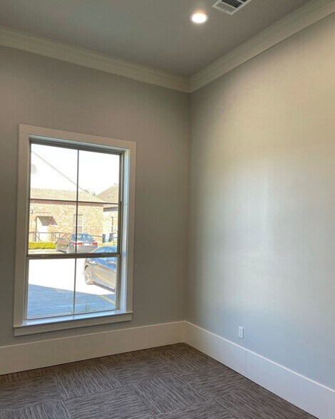 More Photos Of W E Heck, Baton Rouge Office For Lease