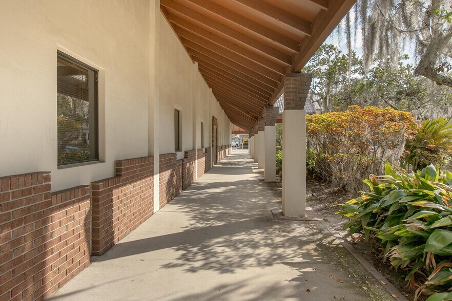 More Photos Of 145 E Rich Ave, Deland Office For Lease