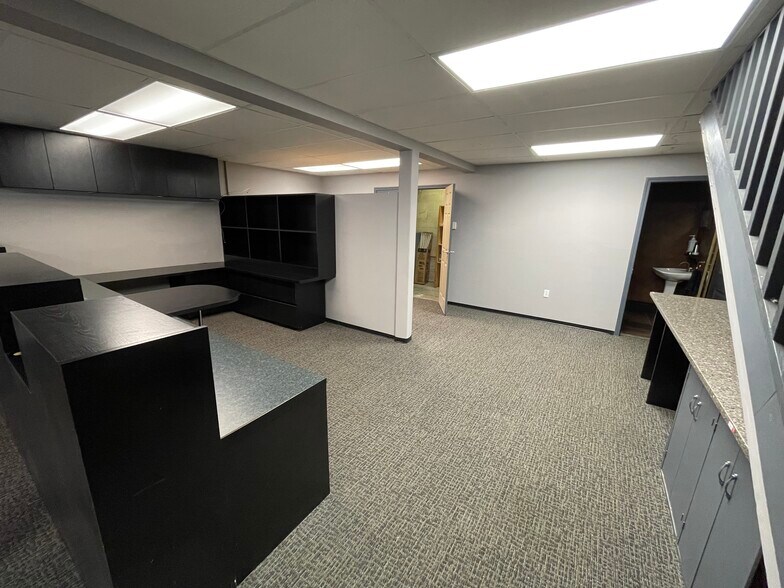 More Photos Of 3009 Murray St, Port Moody Warehouse For Lease