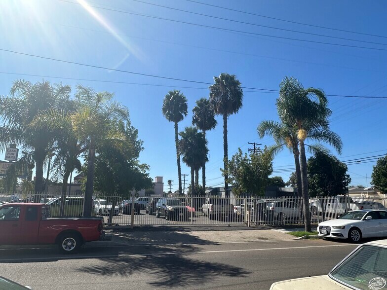 More Photos Of 6878 El Cajon Blvd, San Diego General Retail For Lease