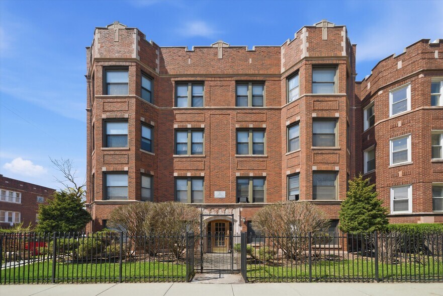 More Photos Of 7254 S Constance, Chicago Apartments For Sale