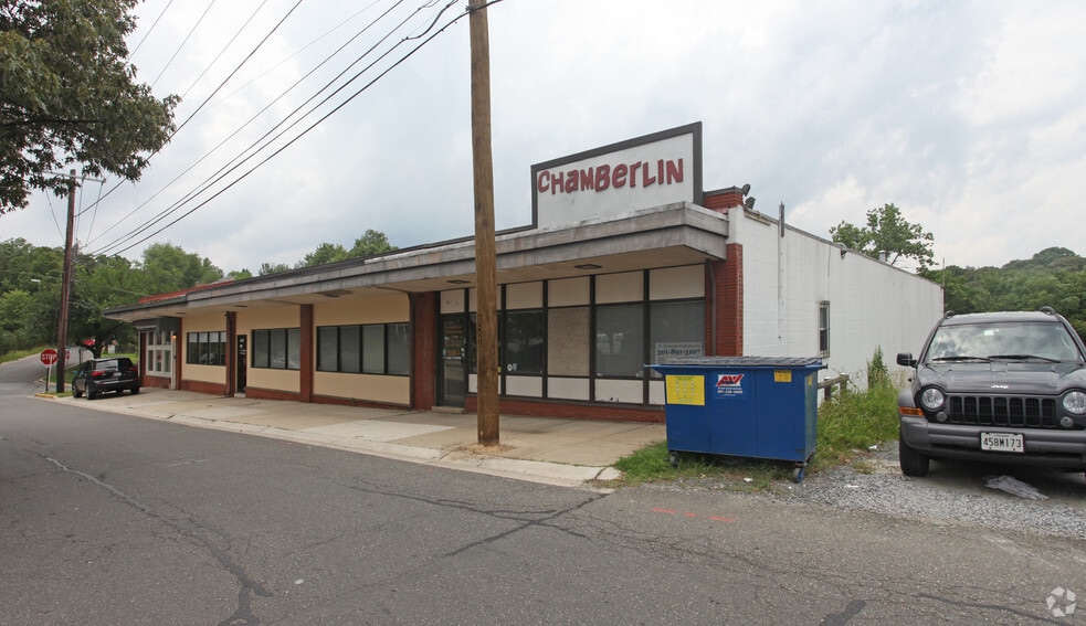 Primary Photo Of 6476-6492 Sligo Mill Rd, Takoma Park Warehouse For Lease