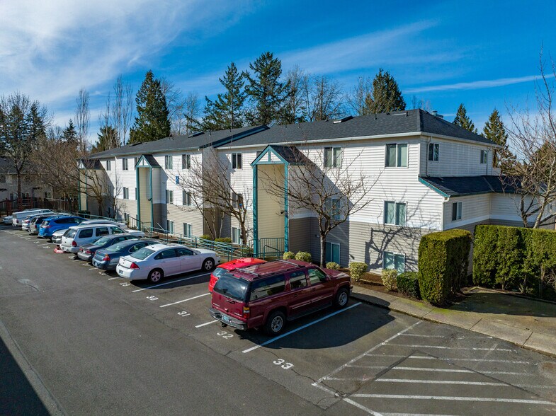 Primary Photo Of 805 NE Kane Dr, Gresham Apartments For Sale