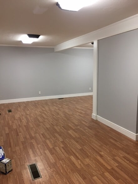 More Photos Of 532 Main St, Wintersville Freestanding For Lease