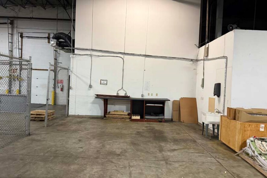 More Photos Of 1452 Donaldson Hwy, Erlanger Warehouse For Sale