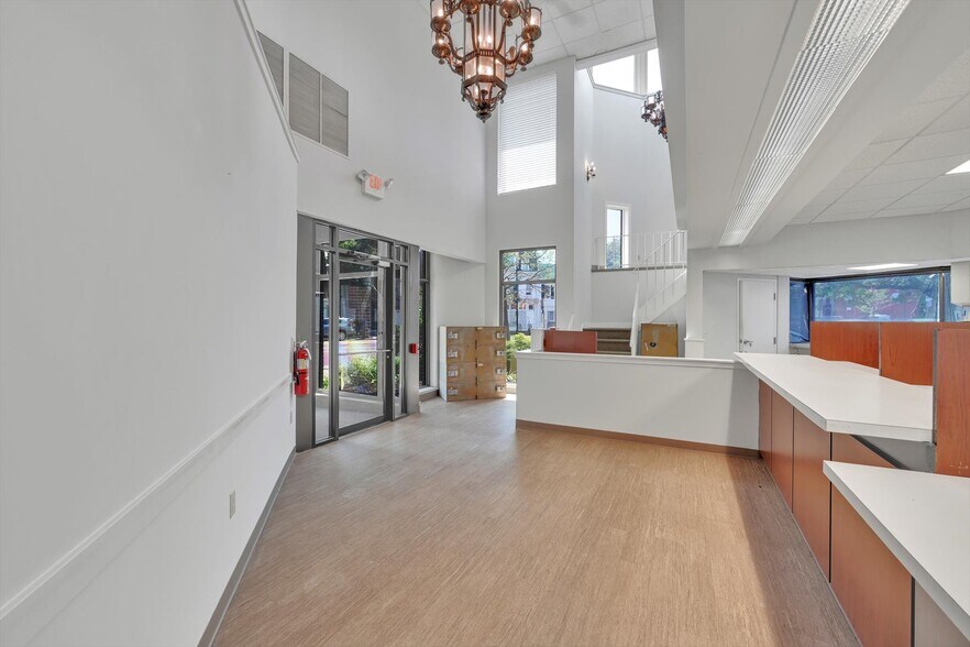 More Photos Of 377 E High St, Pottstown Bank For Sale