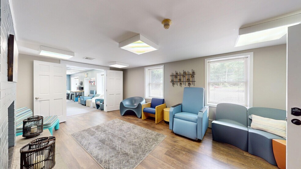More Photos Of 172 Tuckerton Rd, Medford Office For Sale