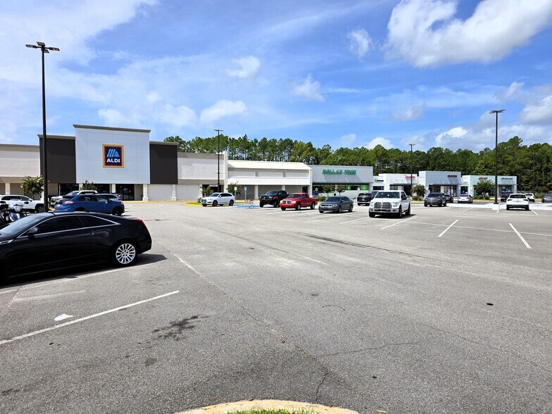 More Photos Of 1351 Boone Avenue Ext E, Kingsland Unknown For Lease