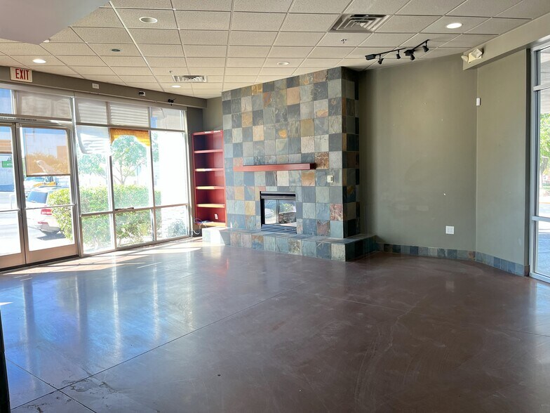 More Photos Of 303 S Water St, Henderson Office For Sale