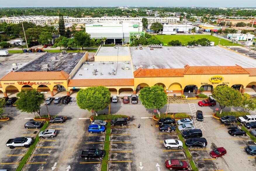 More Photos Of 936-1180 SW 67th Ave, Miami Unknown For Lease