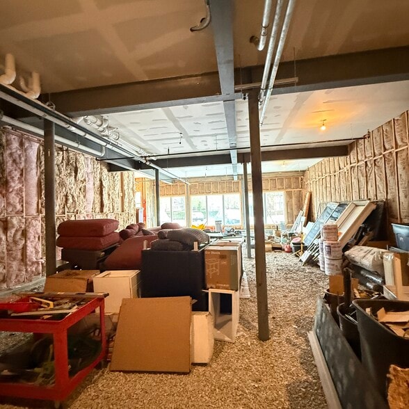 More Photos Of 3708 Grand Blvd, Brookfield Apartments For Lease
