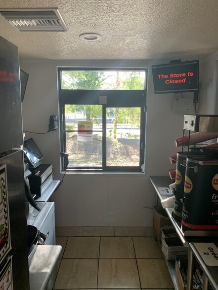 More Photos Of 4011 E Busch Blvd, Tampa Fast Food For Sale