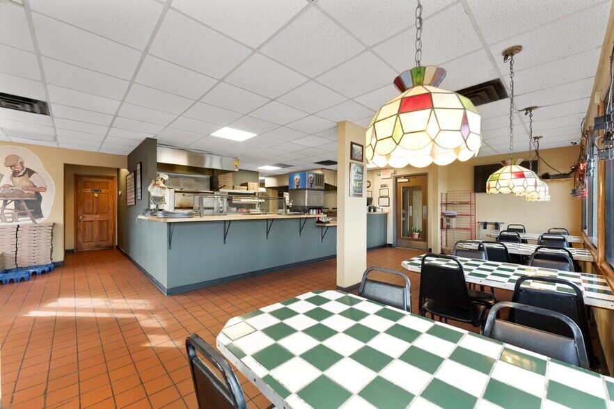 More Photos Of 1850 John Fries Hwy, Quakertown Restaurant For Sale