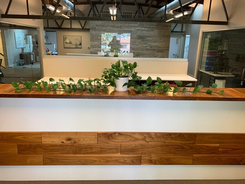 More Photos Of 3919 30th St, San Diego Coworking Space