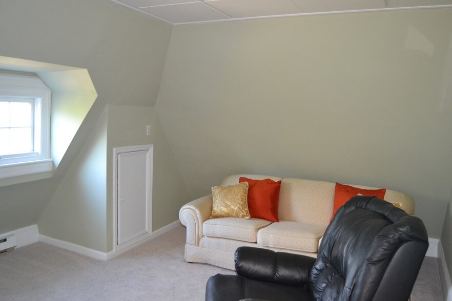 More Photos Of 227 Hamburg Tpke, Pompton Lakes Medical For Lease