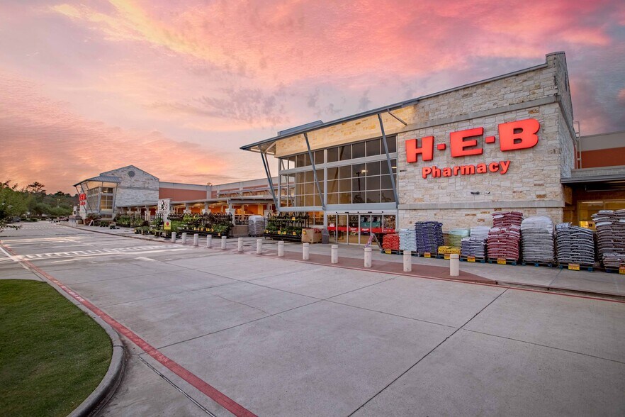 Primary Photo Of 4529 Kingwood Dr, Kingwood General Retail For Lease