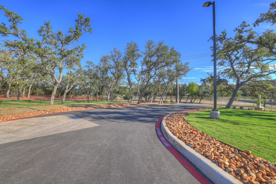 More Photos Of 1878 Herbelin Rd, New Braunfels Office For Sale