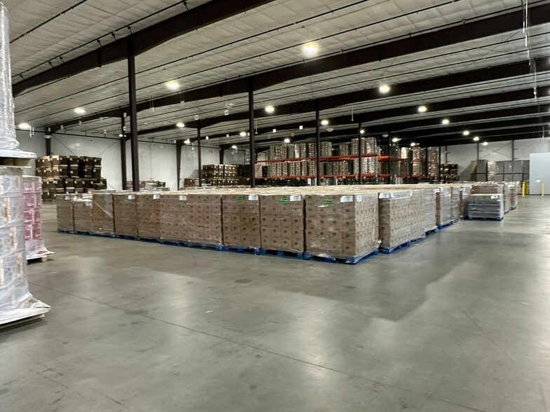 More Photos Of 810 Chesapeake Dr, Cambridge Warehouse For Sale