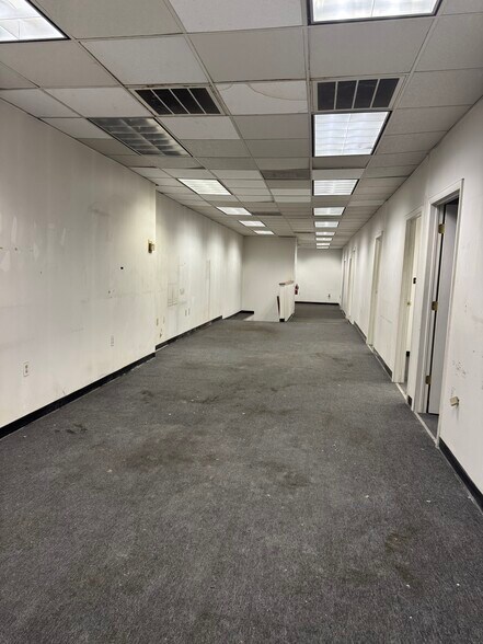 More Photos Of 3497 Ridge Ave, Philadelphia Warehouse For Sale