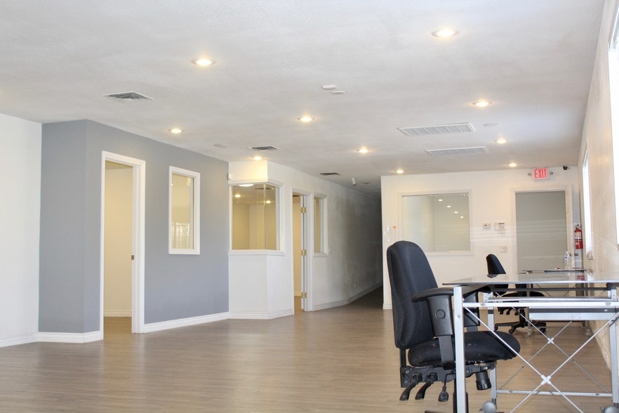 More Photos Of 703 S 10th St, Las Vegas Medical For Sale