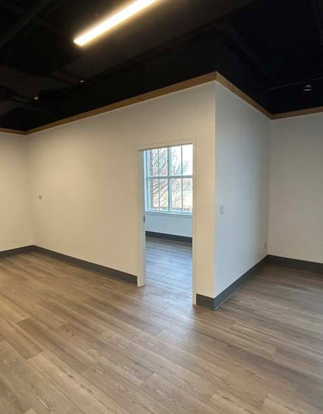 More Photos Of 100 10th St, Charlottesville Office For Lease