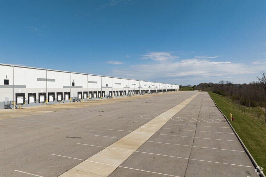 More Photos Of 201 Richard Knock Hwy, Walton Distribution For Lease