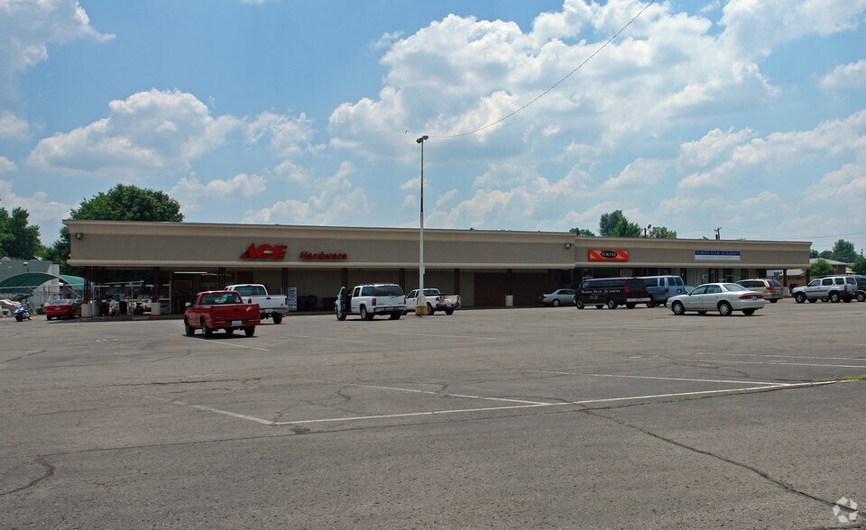 Primary Photo Of 1784-1820 Bryan Station Rd, Lexington Storefront For Lease