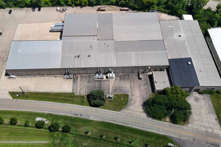 More Photos Of 150 Lawton Ave, Monroe Distribution For Lease