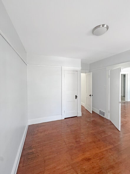More Photos Of 1156 Carl Ave, Cleveland Apartments For Sale