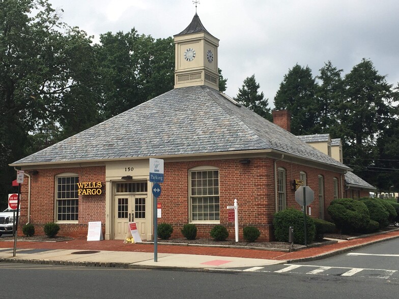 Primary Photo Of 150 Elm St, Westfield Bank For Lease