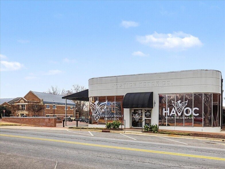 More Photos Of 39 West St, Pittsboro Restaurant For Lease