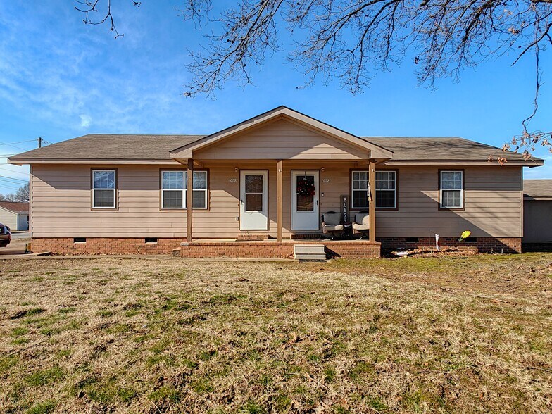 More Photos Of 2401 Viking Dr, Humboldt Apartments For Sale