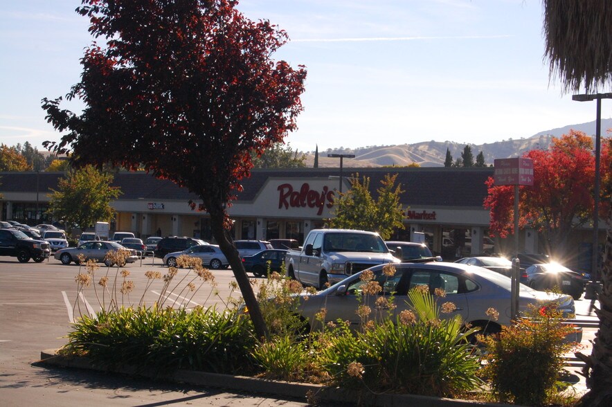 More Photos Of 3612-3714 Lone Tree Way, Antioch Unknown For Lease