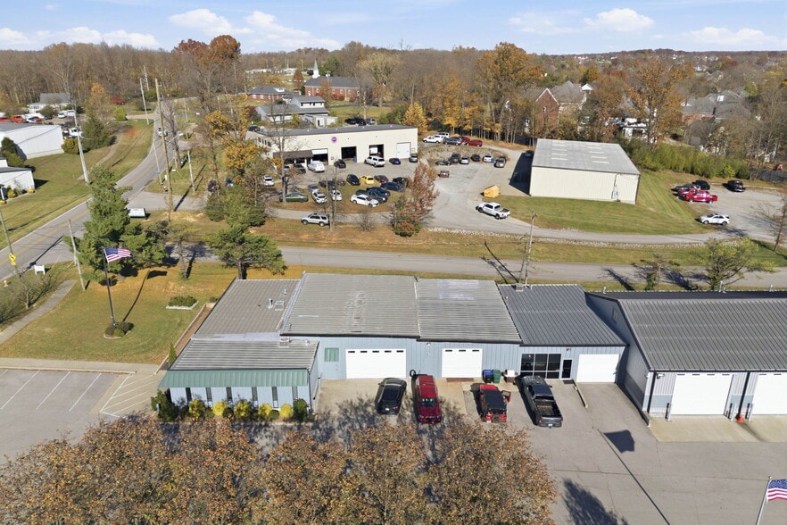 More Photos Of 13720 Aiken Rd, Louisville Warehouse For Sale