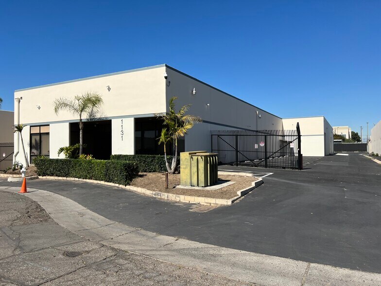 More Photos Of 1131 Wakeham Ave, Santa Ana Manufacturing For Lease