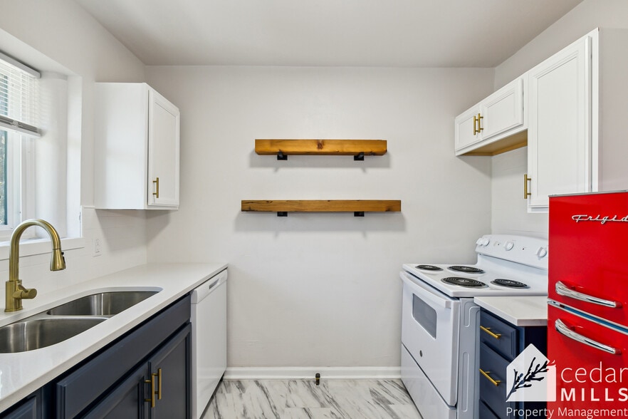 More Photos Of 644 N Bluff Ave, Wichita Multifamily For Sale