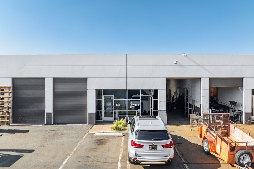 More Photos Of 600 S Grand Ave, Santa Ana Unknown For Lease