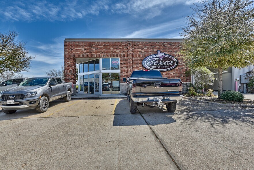 More Photos Of 2770 Osborn Ln, Bryan Showroom For Sale