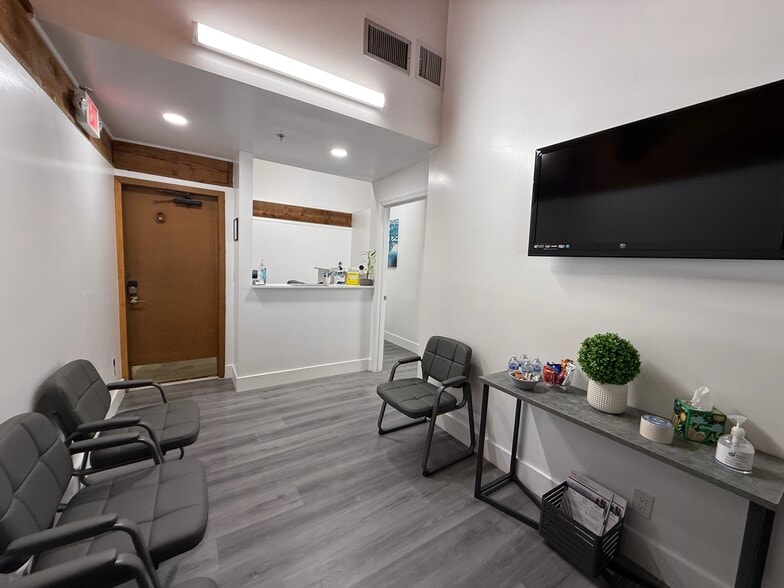 More Photos Of 8200 W Sunrise Blvd, Plantation Office For Sale