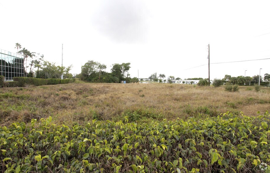 More Photos Of 850 Woolbright Rd, Boynton Beach Land For Sale