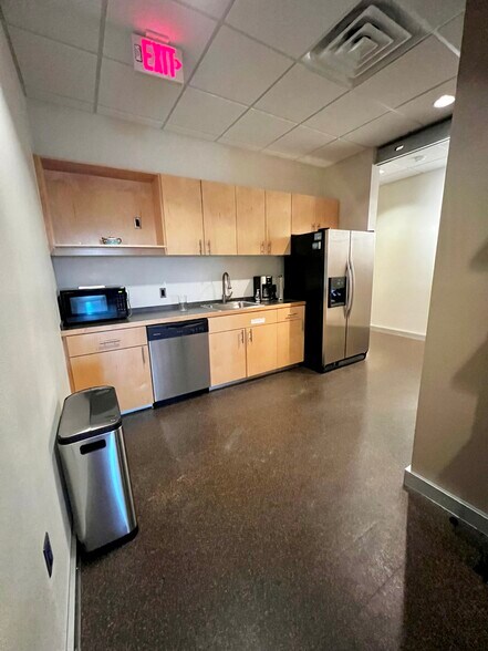 More Photos Of 110 Banks Dr, Chapel Hill Storefront Retail Office For Lease