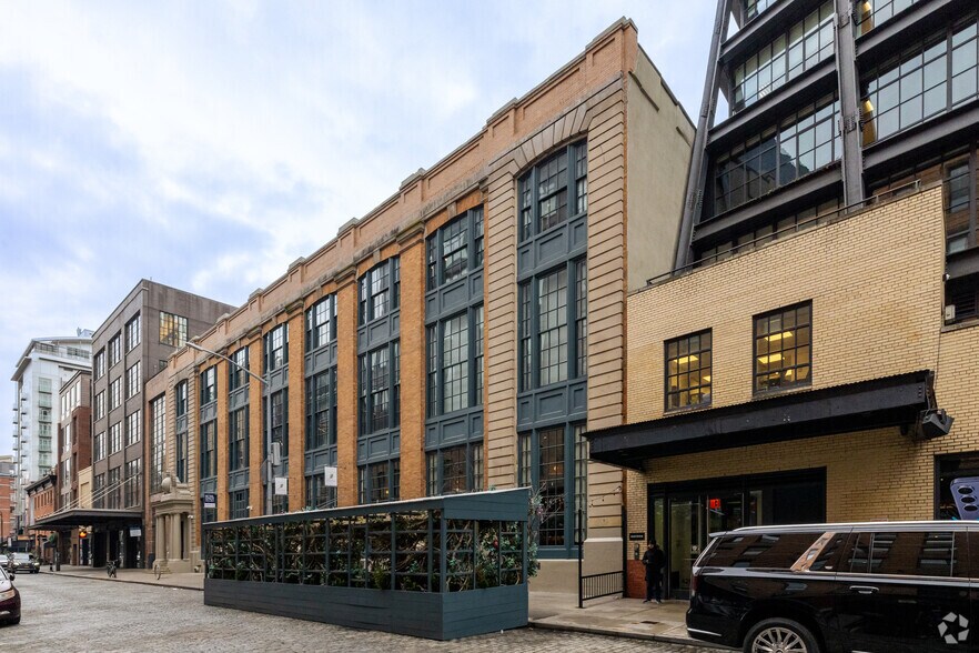 More Photos Of 416 W 13th St, New York Office For Lease