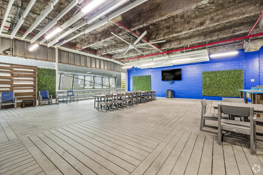 More Photos Of 4265 San Felipe St, Houston Office For Lease