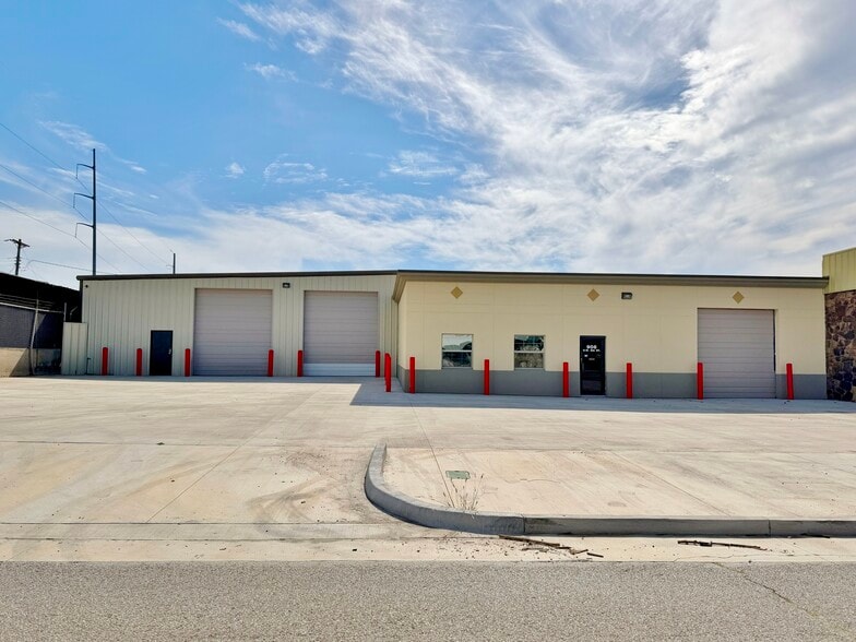 Primary Photo Of 908 SW 5th St, Oklahoma City Warehouse For Lease
