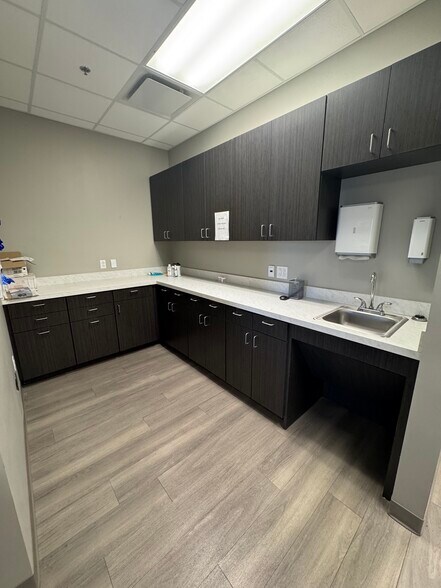 More Photos Of 1395 US Highway 183, Leander Unknown For Lease